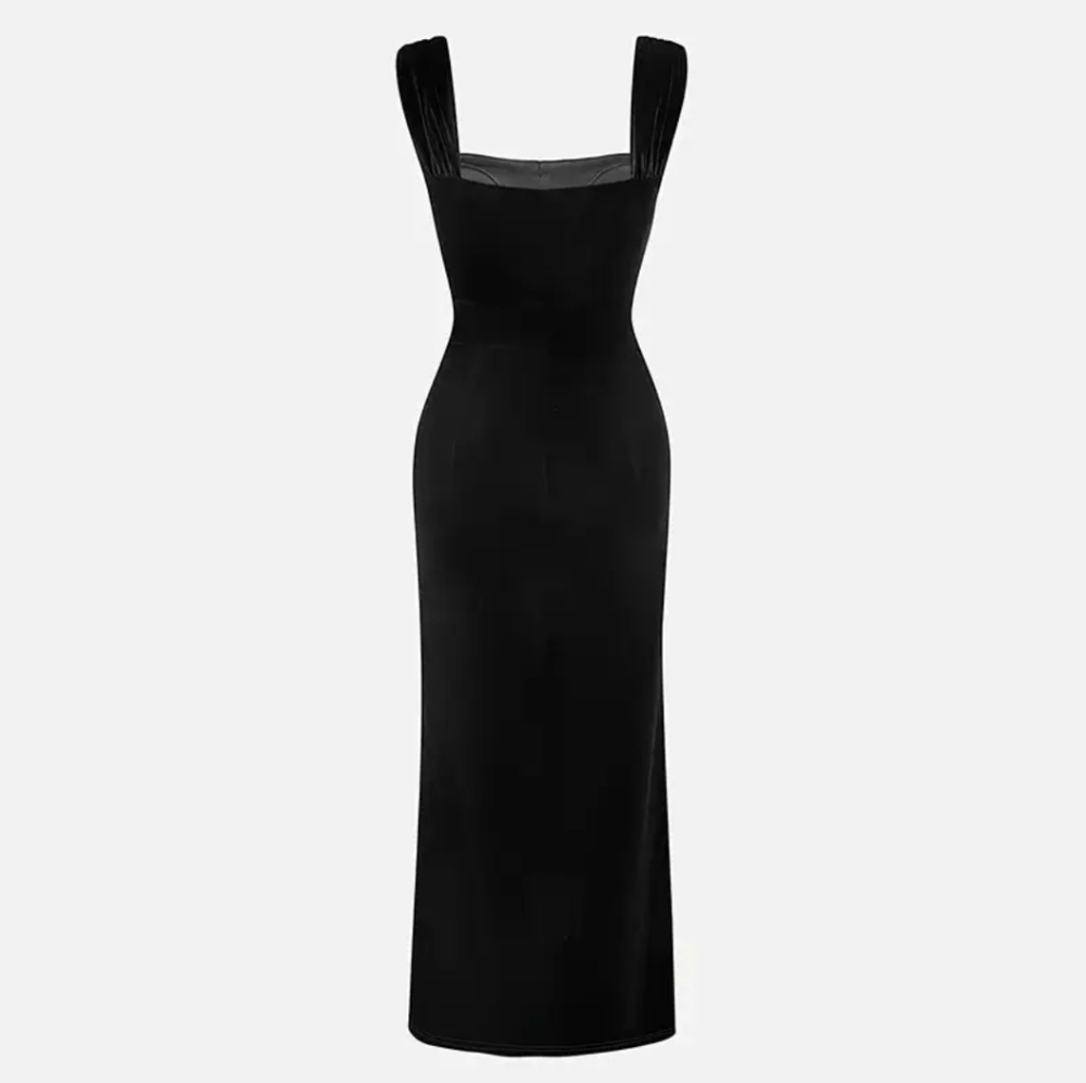 Elegant Black Lace-Trimmed Sleeveless Mermaid Maxi Velvet Dress with Bow Detail - Picture 3 of 4